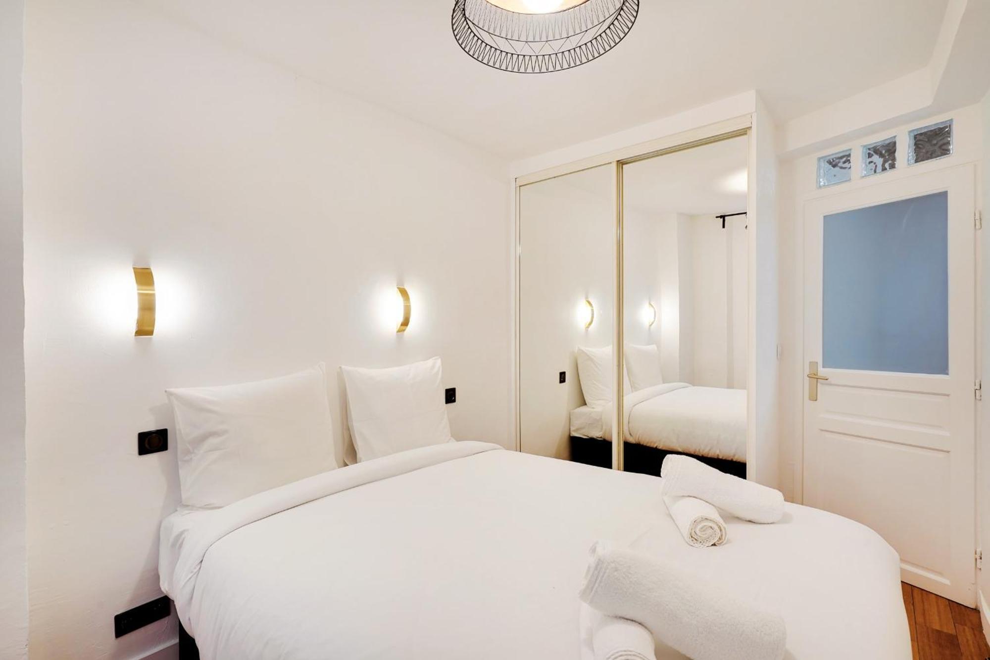 Marais - Vosges Luxury Flat Apartment Paris Exterior photo